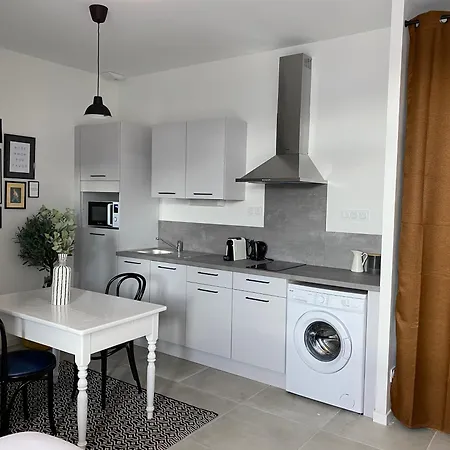 Appartement Appart'Hôtel Le Jules - Romans Centre